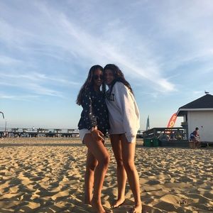 Meet your Posher, Cat